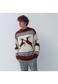House - Świąteczny sweter w renifery - Bordowy. Kolor: czerwony. Styl: wizytowy