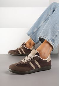 Born2be - Brązowe Sneakersy z Imitacji Zamszu na Płaskiej Podeszwie Memeriana. Nosek buta: okrągły. Zapięcie: sznurówki. Kolor: brązowy. Materiał: zamsz. Obcas: na płaskiej podeszwie. Wysokość obcasa: niski #5
