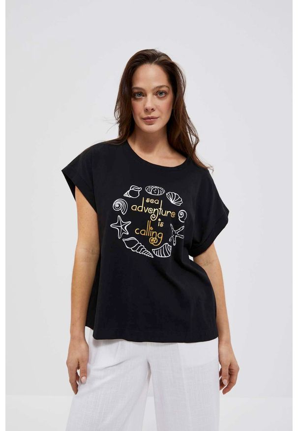 MOODO - Bawełniany t-shirt z nadrukiem czarny. Kolor: czarny. Materiał: bawełna. Wzór: nadruk