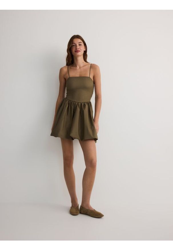 Reserved - Sukienka typu bombka - jasny zielony. Kolor: zielony. Materiał: materiał. Typ sukienki: bombki