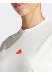 Adidas - adidas T-Shirt Embroidered IS4287 Biały Regular Fit. Kolor: biały. Materiał: bawełna #6