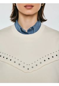 Big-Star - Bluza damska z linii Authentic perłowa Frolia 103. Okazja: na co dzień. Kolor: kremowy. Materiał: dzianina, skóra, materiał. Długość rękawa: długi rękaw. Długość: długie. Wzór: aplikacja, ze splotem. Styl: casual, klasyczny, elegancki #7