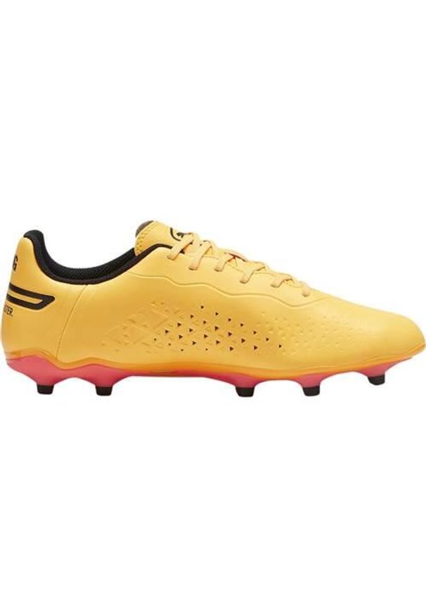 Buty piłkarskie męskie Puma King Match. Zapięcie: sznurówki. Kolor: wielokolorowy, pomarańczowy, czarny. Materiał: materiał, syntetyk, tkanina. Szerokość cholewki: normalna. Sport: piłka nożna
