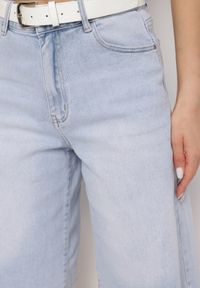 Born2be - Jasnoniebieskie Szorty Bawełniane Bermudy Jeansowe z Wyższym Stanem Tenacea. Okazja: na co dzień. Stan: podwyższony. Kolor: niebieski. Materiał: jeans, bawełna. Styl: elegancki, casual