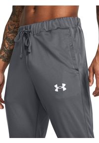 Komplet dresowy męski Under Armour UA Knit Track Suit - szary. Kolor: szary. Materiał: dresówka. Wzór: gładki. Styl: klasyczny