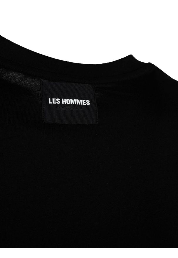 Les Hommes T-shirt | LF224100-0700-900 | Round Neck | Mężczyzna | Czarny. Okazja: na co dzień. Kolor: czarny. Materiał: bawełna. Wzór: aplikacja. Styl: casual