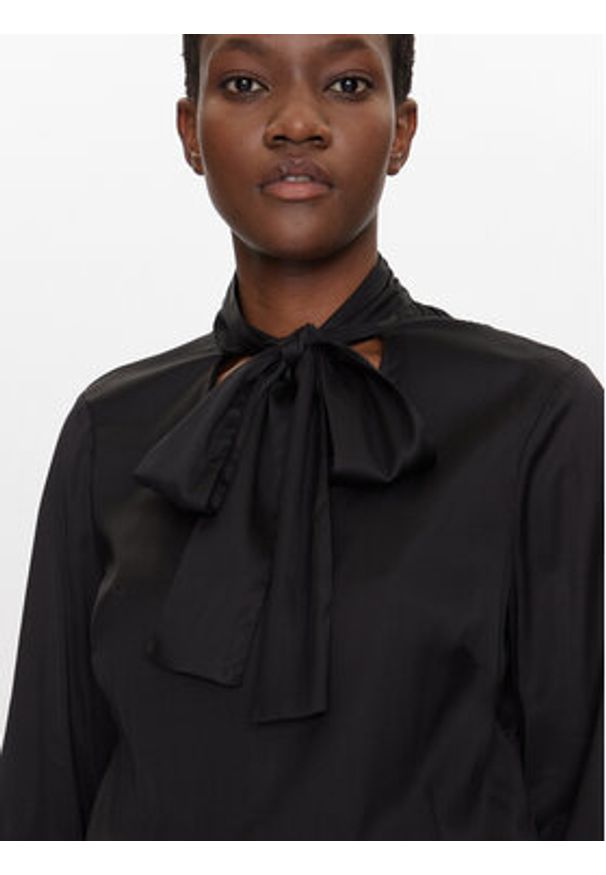 Fracomina Bluzka FS25ST1001W73201 Czarny Regular Fit. Kolor: czarny. Materiał: syntetyk, wiskoza