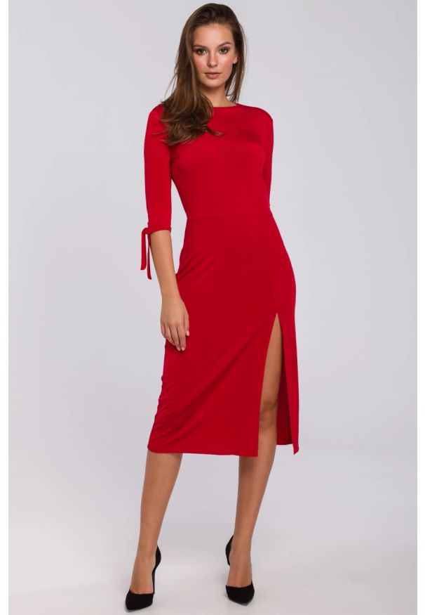 Sukienki.shop - Dopasowana sukienka z rozcięciem czerwona. Okazja: na randkę. Kolor: czerwony