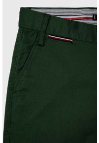 TOMMY HILFIGER - Tommy Hilfiger spodnie dziecięce kolor zielony gładkie. Okazja: na co dzień. Kolor: zielony. Materiał: bawełna. Wzór: gładki. Styl: casual #2