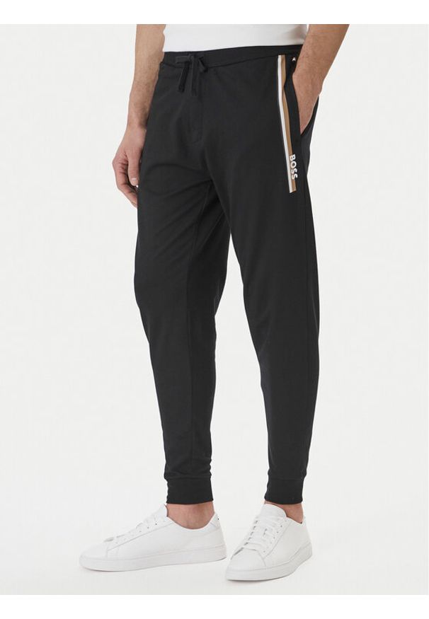 BOSS Spodnie dresowe Authentic 50554784 Czarny Regular Fit. Kolor: czarny. Materiał: bawełna