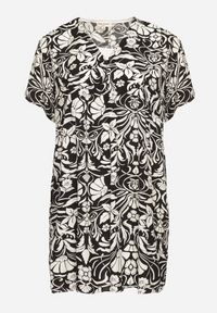 Born2be - Czarna Pudełkowa Sukienka z Wiskozy w Kwiaty z Guzikami Liramiree. Okazja: na co dzień, na spacer, na imprezę. Kolor: czarny. Materiał: wiskoza. Wzór: kwiaty. Typ sukienki: proste. Styl: klasyczny, casual, elegancki #6