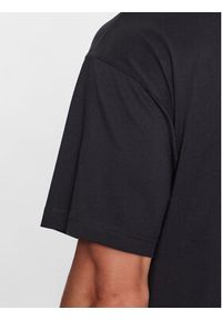 Versace Jeans Couture T-Shirt 75GAHE01 Czarny Regular Fit. Kolor: czarny. Materiał: bawełna #4