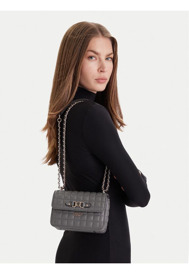 Guess Torebka Nadira Mini HWQG84 24780 Szary. Kolor: szary. Materiał: skórzane