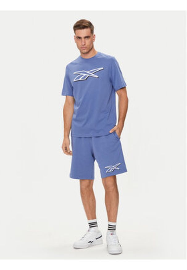 Reebok T-Shirt Vector Pack Ri Logo Tee 100202408 Fioletowy Regular Fit. Kolor: fioletowy. Materiał: bawełna
