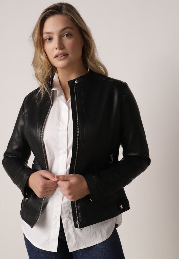 Born2be - Czarna Klasyczna Kurtka Ramoneska o Taliowantym Kroju Anlea. Okazja: na co dzień. Typ kołnierza: kołnierz z falbankami. Kolor: czarny. Materiał: jeans, poliester, skóra, dzianina. Styl: klasyczny