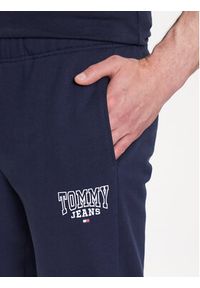 Tommy Jeans Spodnie dresowe DM0DM16782 Granatowy Slim Fit. Kolor: niebieski. Materiał: bawełna, dresówka #4