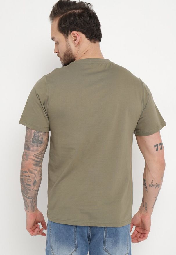 Born2be - Zielona Bawełniana Koszulka Klasyczna Kelnadia. Kolor: zielony. Materiał: bawełna. Styl: klasyczny