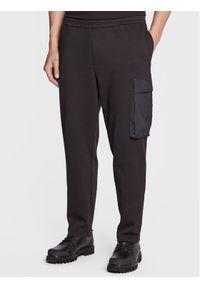 Armani Exchange Spodnie dresowe 3RZPFE ZJXGZ 1200 Czarny Regular Fit. Kolor: czarny. Materiał: bawełna #1