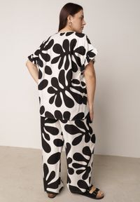 Born2be - Czarny Komplet z Wiskozy Bluzka z Falbankami i Szerokie Spodnie w Liście Thalla. Kolor: czarny. Materiał: wiskoza #6