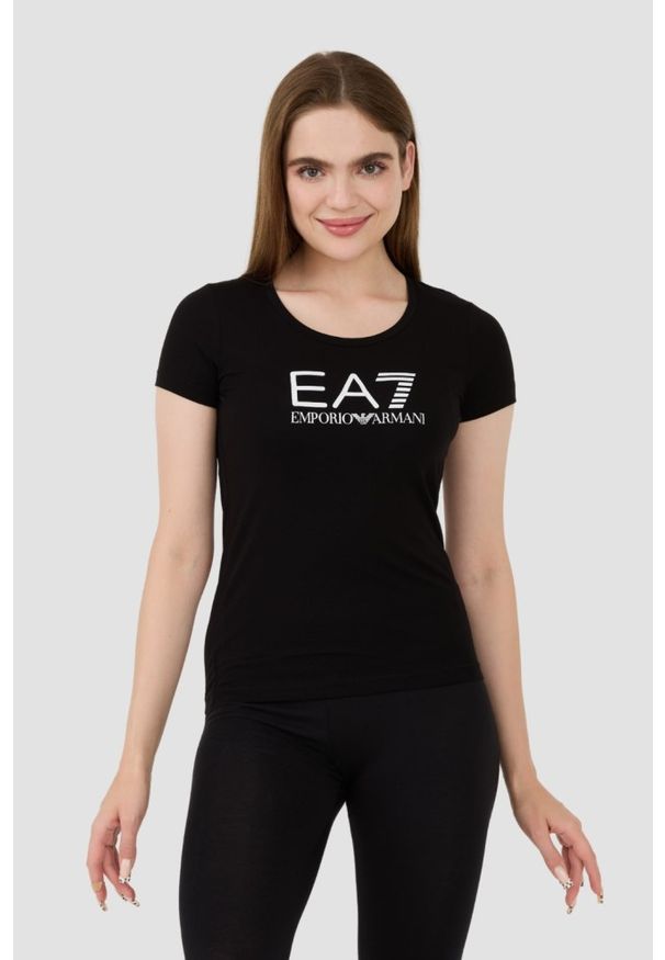 EA7 Emporio Armani - EA7 Czarny t-shirt. Kolor: czarny