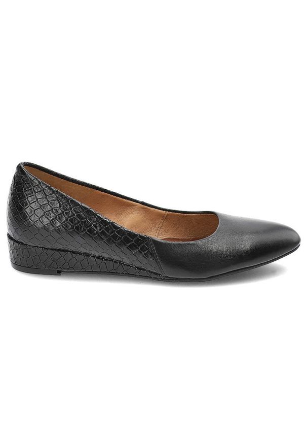 Czarne Czółenka Maciejka Damskie Eleganckie Buty. Zapięcie: bez zapięcia. Kolor: czarny. Materiał: skóra. Szerokość cholewki: normalna. Obcas: na koturnie. Styl: elegancki. Wysokość obcasa: średni