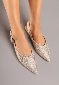 Renee - Złote Sandały Vices Typu Slingback z Wkładką ze Skóry Naturalnej Rallora. Okazja: na co dzień, na spacer. Zapięcie: sprzączka. Kolor: złoty. Materiał: skóra. Wzór: nadruk. Obcas: na obcasie. Styl: elegancki, casual. Wysokość obcasa: średni