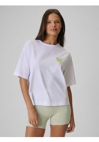 4f - 4F T-shirt boxy z nadrukiem damski - biały XS. Okazja: na co dzień. Kolor: biały. Materiał: dzianina, materiał, bawełna. Wzór: nadruk. Styl: casual #1