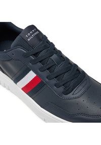 TOMMY HILFIGER - Tommy Hilfiger Sneakersy Th Basket Core Lite FM0FM05116 Granatowy. Kolor: niebieski. Materiał: materiał