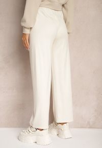 Renee - Beżowe Spodnie o Szerokim Kroju High Waist z Gumką w Pasie Mefinia. Okazja: na co dzień, na imprezę. Stan: podwyższony. Kolor: beżowy. Materiał: satyna. Styl: klasyczny, casual, elegancki, wizytowy #3
