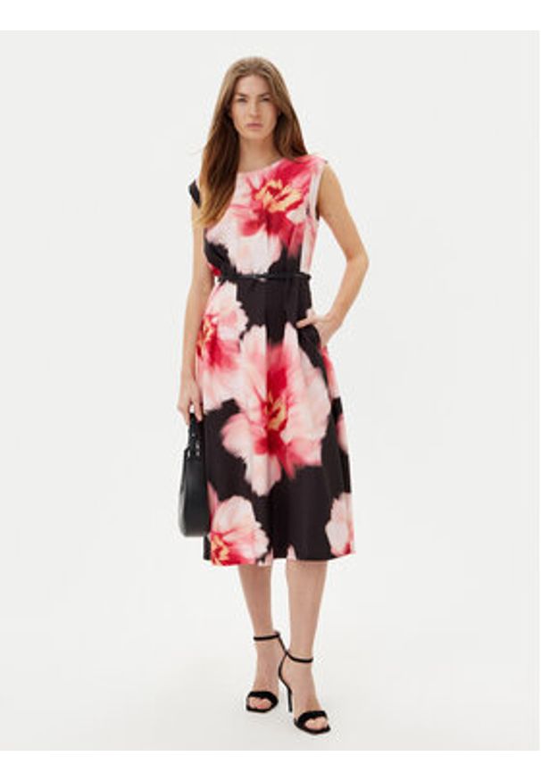 DKNY Sukienka koktajlowa DD5H2J04 Czarny Regular Fit. Kolor: czarny. Materiał: syntetyk. Styl: wizytowy