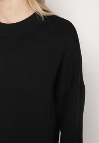 Born2be - Czarny Gładki Sweter z Rękawami Typu Nietoperz Ralanevia. Okazja: do pracy, na co dzień. Kolor: czarny. Wzór: gładki. Styl: casual #4