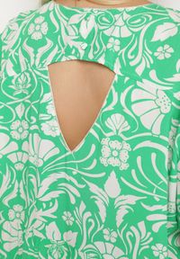 Born2be - Zielona Pudełkowa Sukienka z Wiskozy w Kwiaty z Guzikami Liramiree. Okazja: na spacer, na imprezę, na co dzień. Kolor: zielony. Materiał: wiskoza. Wzór: kwiaty. Typ sukienki: proste. Styl: klasyczny, casual, elegancki #7