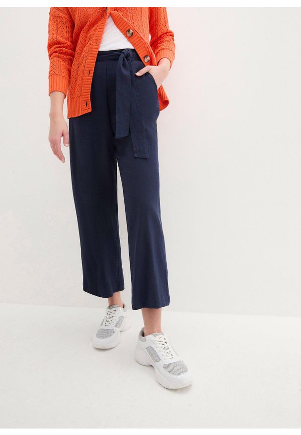 bonprix - Spodnie culotte z przewiewnej mieszanki lnu. Kolor: niebieski. Materiał: len