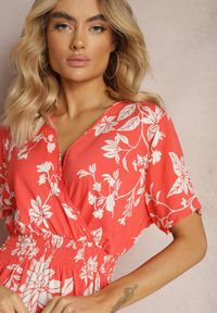 Renee - Pomarańczowo-Biała Rozkloszowana Sukienka Kopertowa z Kwiatowym Wzorem Mareal. Kolor: pomarańczowy. Materiał: tkanina. Wzór: kwiaty. Sezon: lato. Typ sukienki: kopertowe #5