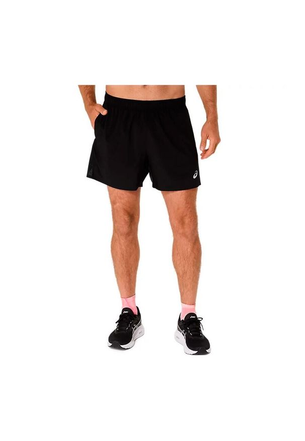5-calowe spodenki Asics Core. Kolor: czarny. Długość: krótkie. Sezon: lato