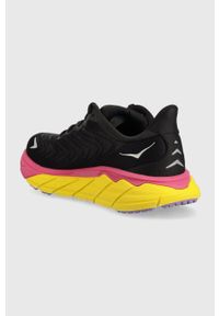 HOKA - Hoka buty do biegania ARAHI 6 1123195 kolor czarny 1123195-SBFS. Kolor: czarny. Wzór: geometria. Obcas: na słupku. Sport: bieganie #4