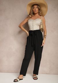 Renee - Czarne Spodnie High Waist Ozdobione Wiązanym Paskiem Araleira. Okazja: na co dzień, na spacer. Stan: podwyższony. Kolor: czarny. Materiał: jedwab. Długość: długie. Wzór: aplikacja. Sezon: wiosna. Styl: casual #3
