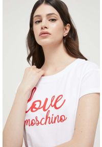 Love Moschino t-shirt bawełniany kolor biały. Kolor: biały. Materiał: bawełna. Wzór: nadruk #4