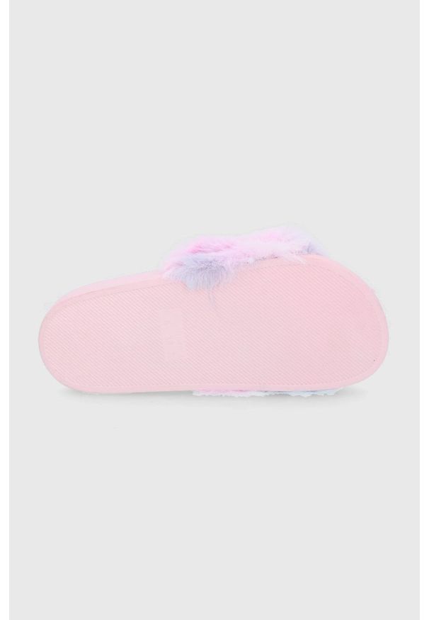 Steve Madden - Kapcie. Kolor: beżowy. Materiał: guma