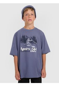 4f - 4F T-shirt loose z nadrukiem chłopięcy - granatowy 134/140 (8-10 lat). Okazja: na uczelnię, na co dzień. Kolor: niebieski. Materiał: dzianina, bawełna, materiał. Długość: długie. Wzór: nadruk. Sezon: lato. Styl: casual #1