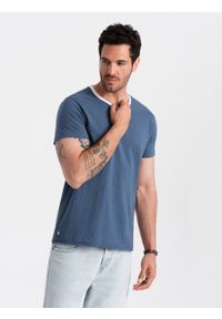 Ombre Clothing - T-shirt męski z surowym wykończeniem – ciemnoniebieski V3. Okazja: na co dzień. Kolor: niebieski. Materiał: skóra, materiał, bawełna. Wzór: aplikacja. Styl: casual