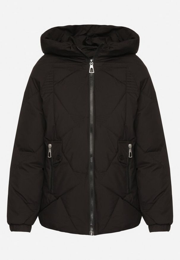 Born2be - Czarna Pikowana Kurtka z Kapturem Rękawy Zakończone Gumką Liliaz. Okazja: na co dzień, na spacer. Typ kołnierza: kaptur. Kolor: czarny. Materiał: jeans. Styl: casual