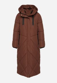 Born2be - Brązowa Pikowana Kurtka o Długim Pudełkowym Kroju z Kapturem i Kieszeniami Attesina. Okazja: na co dzień. Typ kołnierza: kaptur. Kolor: brązowy. Materiał: wełna, jeans. Długość: długie. Sezon: zima. Styl: casual, elegancki, klasyczny #4