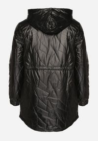 Born2be - Czarna Kurtka Pikowana Parka z Nieodpinanym Kapturem Oferra. Kolekcja: plus size. Kolor: czarny #4