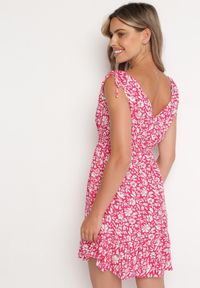 Born2be - Fuksjowa Bawełniana Sukienka na Ramiączkach ze Ściągaczami i Guzikami z Gumką w Talii Tesria. Okazja: na spacer. Typ kołnierza: dekolt w kształcie V. Kolor: różowy. Materiał: bawełna. Długość rękawa: na ramiączkach. Sezon: lato. Styl: elegancki #3