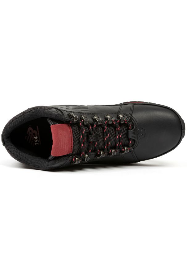 Buty zimowe męskie New Balance H754KR - czarne. Okazja: na co dzień. Kolor: czarny. Materiał: skóra. Szerokość cholewki: normalna. Sezon: zima