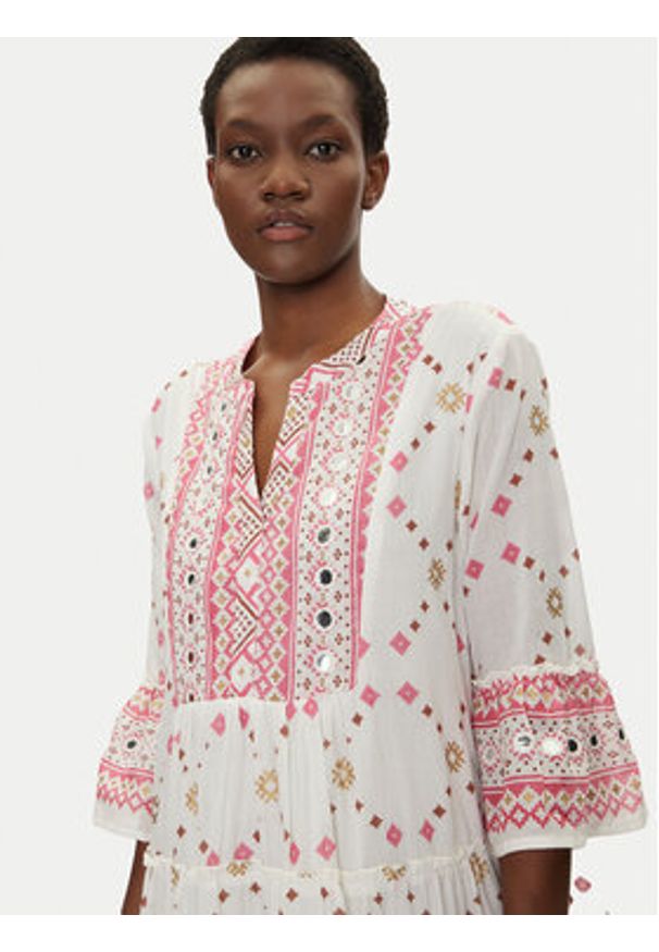 Iconique Sukienka letnia IC25-037 Biały Relaxed Fit. Kolor: biały. Materiał: bawełna. Sezon: lato