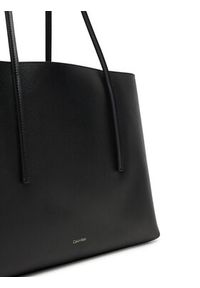 Calvin Klein Torebka Foil Logo Tote W/Pouch LV04F3274G Czarny. Kolor: czarny. Materiał: skórzane