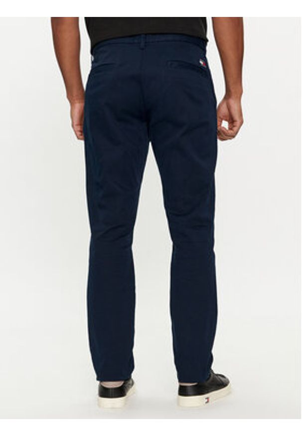Tommy Jeans Chinosy Austin DM0DM19166 Granatowy Slim Fit. Kolor: niebieski. Materiał: bawełna