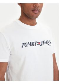 Tommy Jeans T-Shirt DM0DM22548 Biały Regular Fit. Kolor: biały. Materiał: bawełna #2